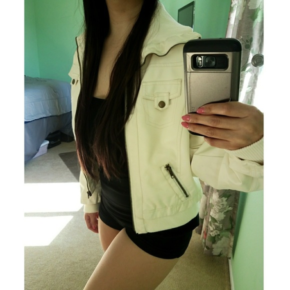 Ambiance Jackets & Blazers - 💙 White Jacket